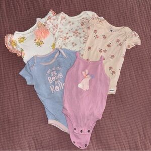 Carter’s Bodysuits in Pink and Blue